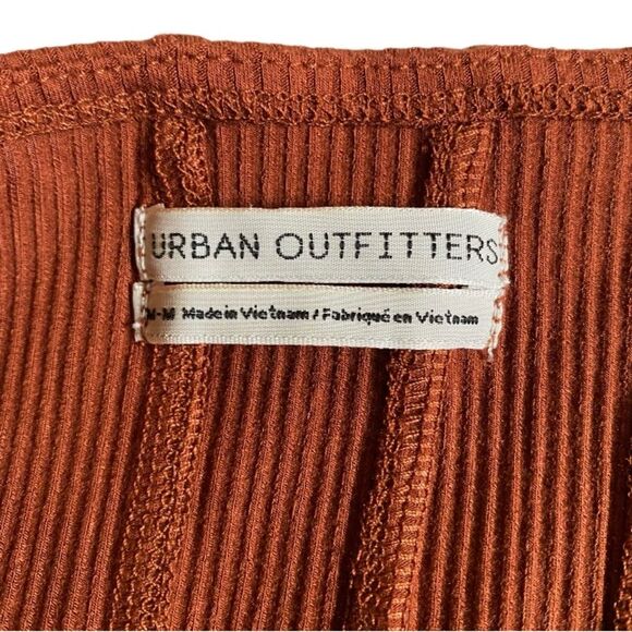 Urban Outfitters Claudia Cropped Top Blouse Size M Balloon Sleeves Rust Orange - Picture 13 of 15